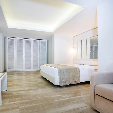 Mavi Deniz 4* Turunç