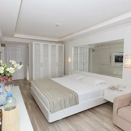 Hotell Mavi Deniz 3*